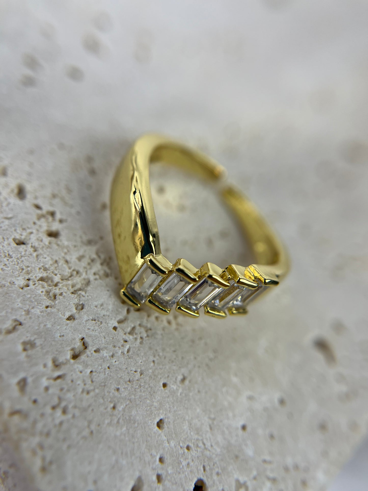 Geometrica rings