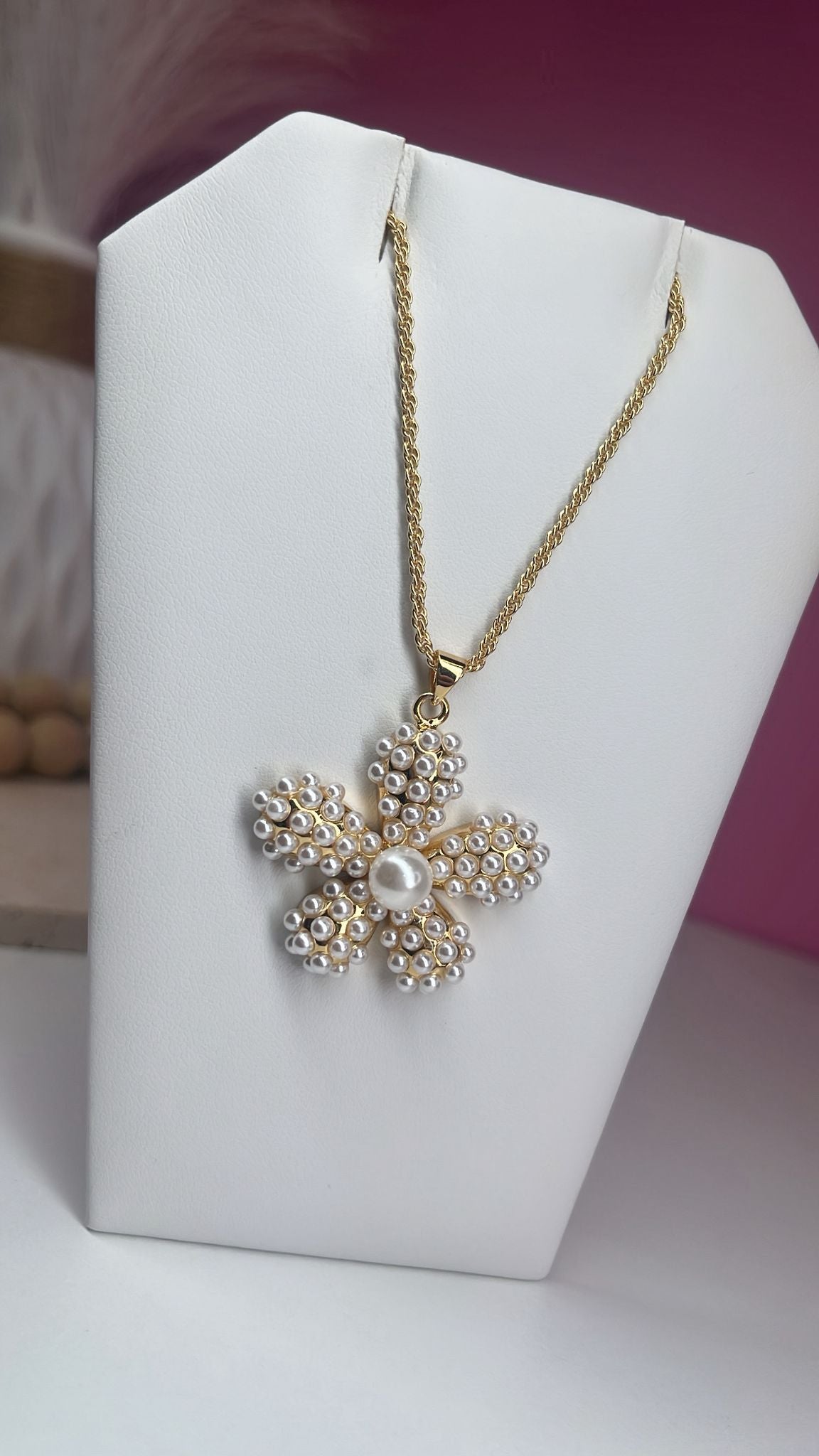 Necklace Perla Floral