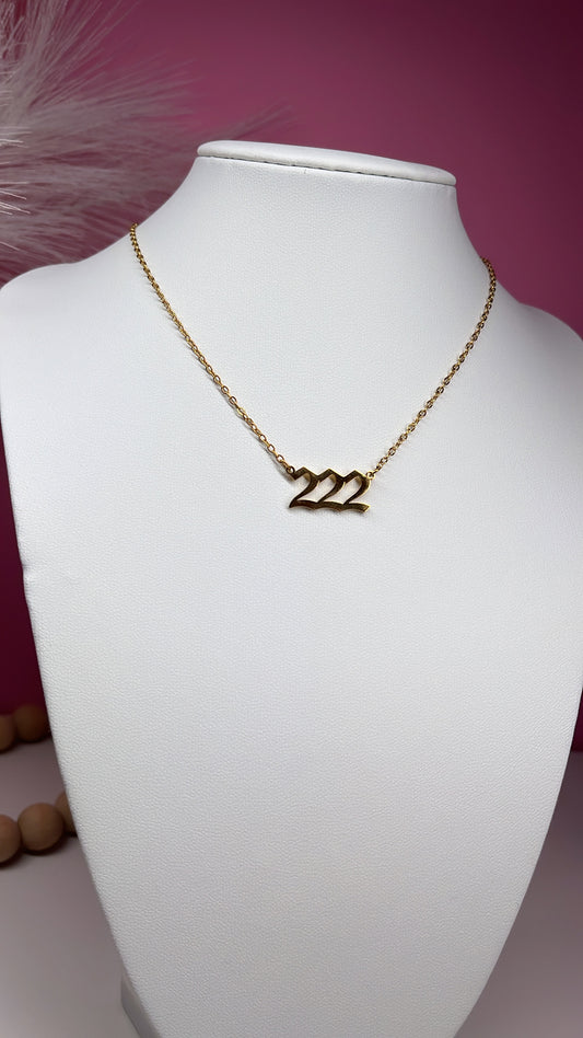 Necklace Alineación:222